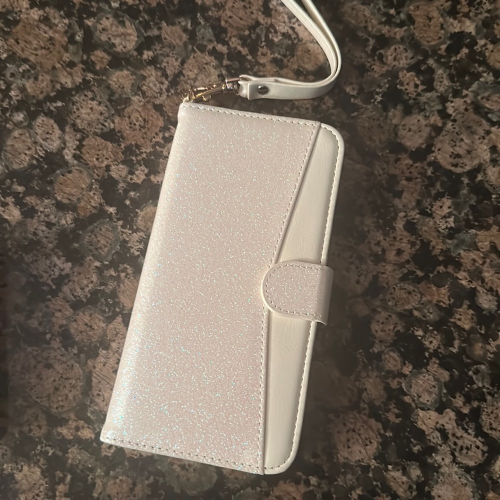 White Glitter 14 Max Pro Case